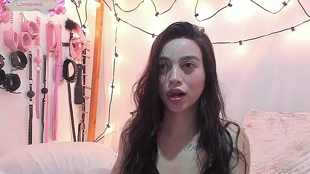 Snapshot of _Ashley_777 chatting on 12/19/25, 11:23 Ashley 777 online show from 12/19/25, 11:23