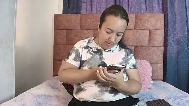 Sofi-Brown online show from 11/11/25, 11:54