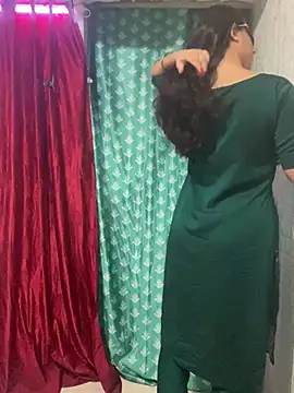 Red Queen 11 online show from 02/27/26, 06:41