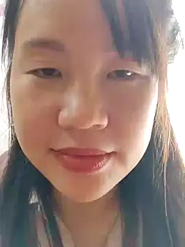 Snapshot of yelow-bee chatting on 11/23/25, 03:28 yelow-bee online show from 11/23/25, 03:28