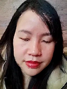 Snapshot of yelow-bee chatting on 11/29/25, 02:58 yelow-bee online show from 11/29/25, 02:58