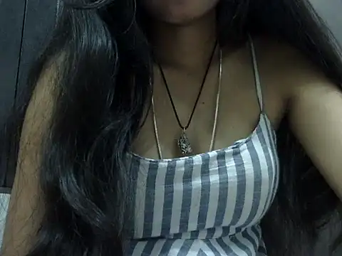 SEXY PRIYA83 online show from 04/01/26, 01:41