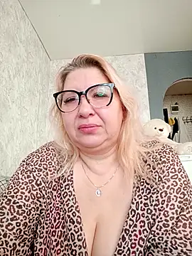 Snapshot of URALS-BOOBS chatting on 11/12/25, 04:57 URALS-BOOBS online show from 11/12/25, 04:57