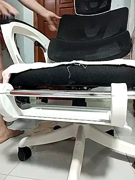 Em-mupmup online show from 12/17/25, 05:35