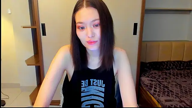 Snapshot of HopeLovely chatting on 04/10/26, 04:23 HopeLovely online show from 04/10/26, 04:23