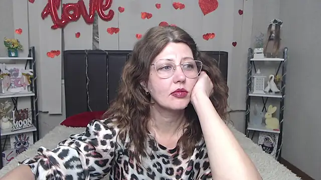 RoseHille online show from 04/16/26, 05:14