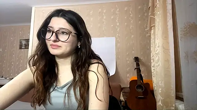 Snapshot of DonnieBooton chatting on 11/14/25, 01:10 DonnieBooton online show from 11/14/25, 01:10