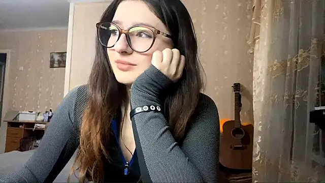 Snapshot of DonnieBooton chatting on 12/03/25, 01:53 DonnieBooton online show from 12/03/25, 01:53