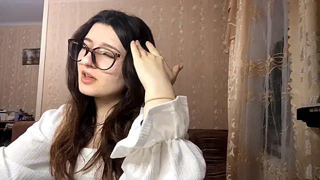 Snapshot of DonnieBooton chatting on 12/18/25, 01:28 DonnieBooton online show from 12/18/25, 01:28