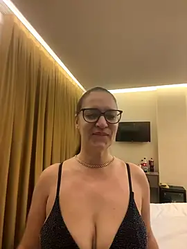 Milana8263 online show from 12/22/25, 07:49