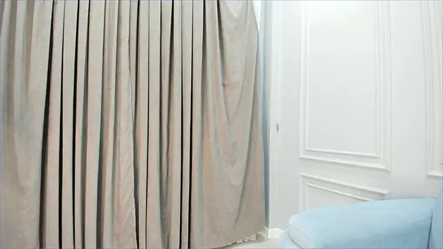 rose hitakayama online show from 11/30/25, 12:36