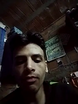 Snapshot of Andrexxxvergota chatting on 11/15/25, 03:26 Andrexxxvergota online show from 11/15/25, 03:26