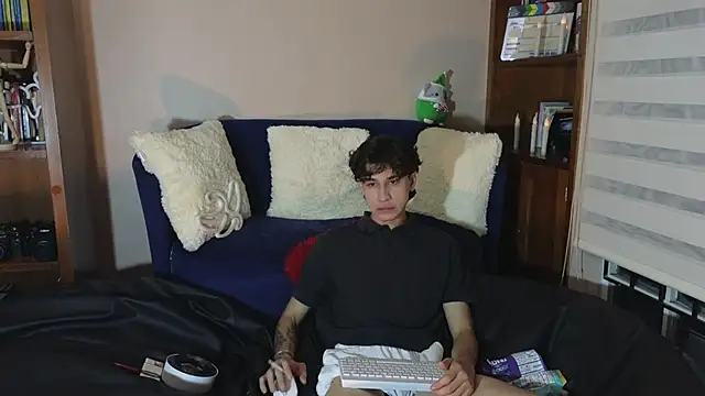 Derekswan online show from 12/21/25, 12:07