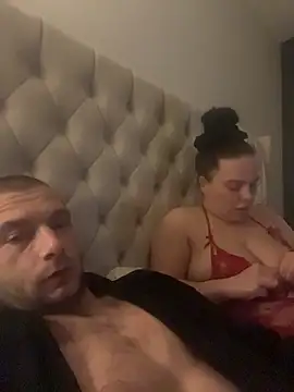 Kinkycouple142 online show from 02/11/26, 08:36