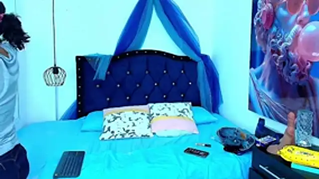 KATY LOWERY online show from 01/11/26, 04:06