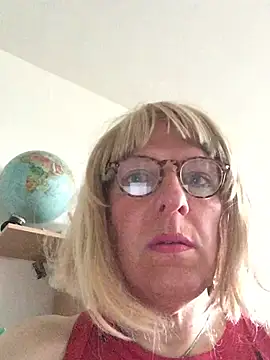 simone xdressing online show from 05/03/26, 04:02