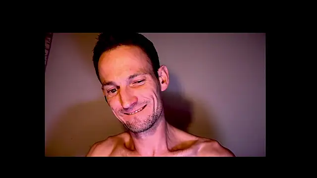 Hotcrazy235 online show from 12/02/25, 11:23