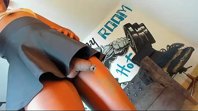 Snapshot of MISTRESS-BBCTSX chatting on 11/22/25, 11:53 MISTRESS-BBCTSX online show from 11/22/25, 11:53