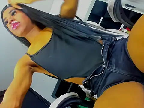 Snapshot of MISTRESS-BBCTSX chatting on 02/11/26, 12:10 MISTRESS-BBCTSX online show from 02/11/26, 12:10