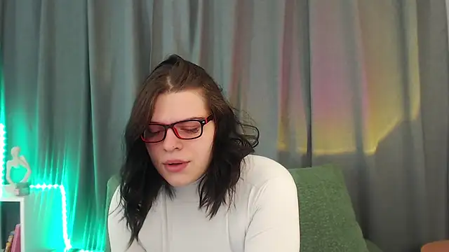 Dona Mafia online show from 11/24/25, 12:32