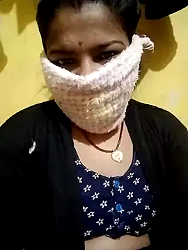 Snapshot of Nidaji chatting on 11/10/25, 11:26 Nidaji online show from 11/10/25, 11:26