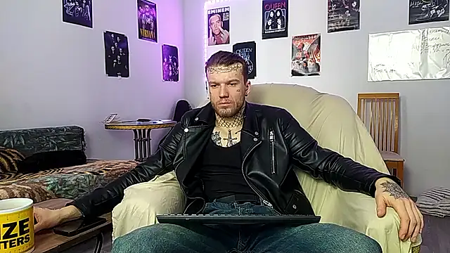 Huntall77 online show from 01/18/26, 08:40