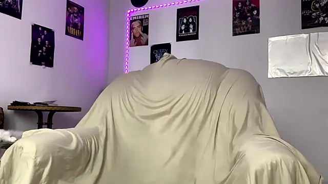 Huntall77 online show from 03/03/26, 05:57