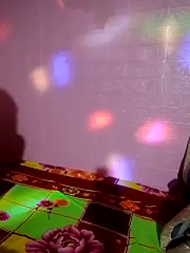 Cloud-wh online show from 12/19/25, 10:28