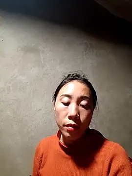 Snapshot of -Chua-90 chatting on 12/14/25, 11:15 -Chua-90 online show from 12/14/25, 11:15