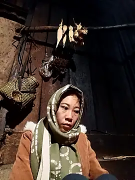 Snapshot of -Chua-90 chatting on 01/09/26, 10:44 -Chua-90 online show from 01/09/26, 10:44