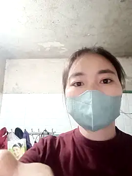 thuy-kieu online show from 12/14/25, 12:27