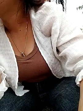 m-mbae online show from 04/21/26, 01:42