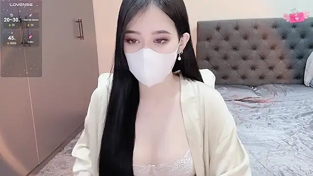 Lucii baby online show from 01/13/26, 04:01