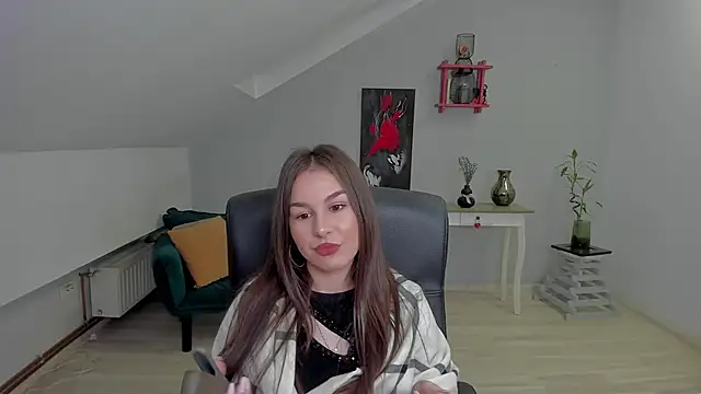 LouannaHart online show from 01/13/26, 04:29