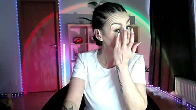 MissyDior8 online show from 12/03/25, 07:16