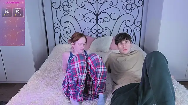 Danny loves Mary online show from 12/22/25, 02:52