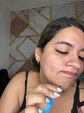 Amira Malia online show from 04/08/26, 12:27