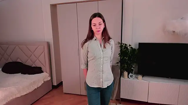 MerrileeFondren online show from 11/20/25, 07:08