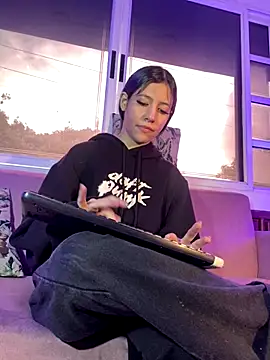 ReiAyanamy online show from 12/19/25, 07:43