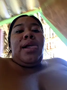 Snapshot of Sarahy- chatting on 07/06/26, 03:36 Sarahy- online show from 07/06/26, 03:36