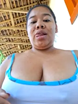 Snapshot of Sarahy- chatting on 07/14/26, 03:07 Sarahy- online show from 07/14/26, 03:07