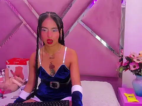 CloeMorenti  online show from 12/03/25, 12:58