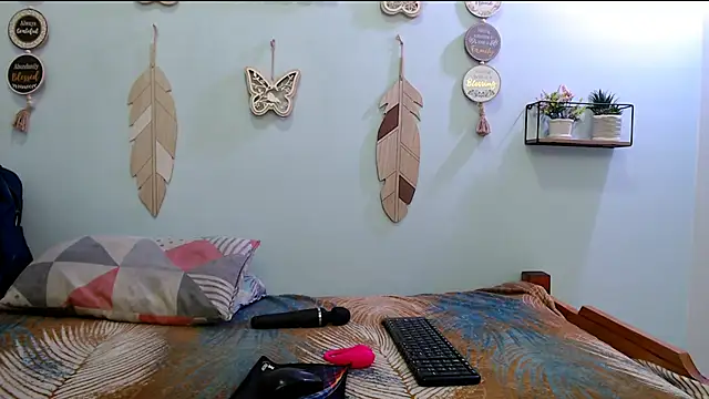 salomesmit666 online show from 02/06/26, 07:39