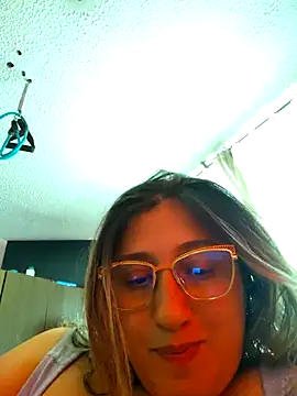 Snapshot of GigiJazz1 chatting on 12/16/25, 04:45 GigiJazz1 online show from 12/16/25, 04:45