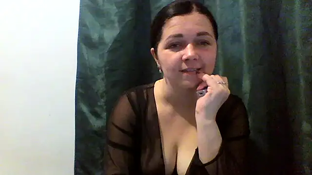 Vitalina282128 online show from 03/03/26, 12:33