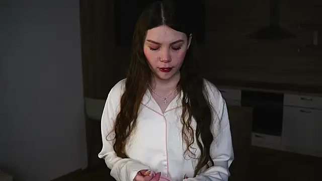 BelvaCaimi online show from 11/26/25, 06:25