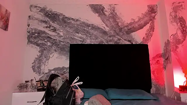 lilithDraven  online show from 02/15/26, 04:31