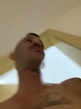 Snapshot of Lucasjandre chatting on 11/13/25, 10:08 Lucasjandre online show from 11/13/25, 10:08