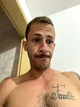 Snapshot of Lucasjandre chatting on 11/21/25, 09:57 Lucasjandre online show from 11/21/25, 09:57