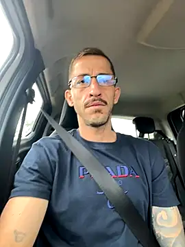 Snapshot of Lucasjandre chatting on 12/02/25, 11:26 Lucasjandre online show from 12/02/25, 11:26